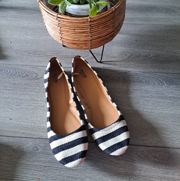 Womens shoes - Picture 4 of 8